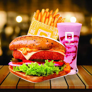 Peri Peri Mast Burger + Fries + Berry Blast