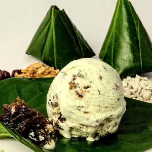 Paan (Scoop)