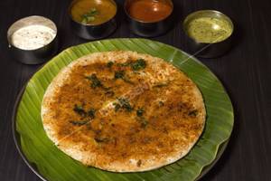 Butter Podi Uttappam