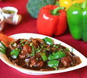 Chicken In Blackbean Sauce [gravy] 6pcs Boneless