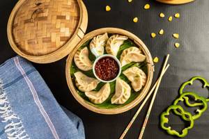 Classic Mix Veg Momos