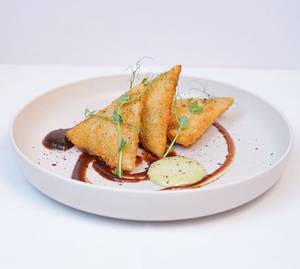 Seafood Samosa Chives Emulsion Passion Fruit Gastrique (3 Pcs)