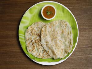 Parotta (2 Pcs) With Non Veg Gravy