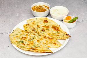Dal Makhani With 1 Butter Naan & Raita
