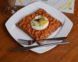 Baked Beans on Toast 