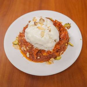 Gajar Halwa with Ice Cream