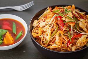 Chicken Hunan Noodles