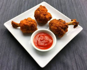 Crispy Chicken Lolipope With Hot Sauce (4 Picc)