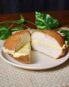 Bun Makkhan With White Butter