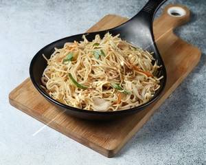 Veg Hakka Noodles