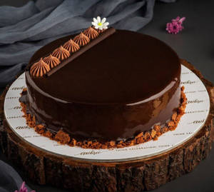 Chocolate Truffle Cake                              
