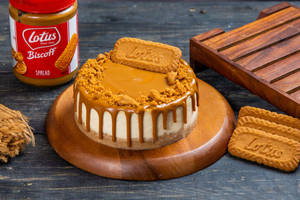 Lotus Biscoff Baked Cheesecake