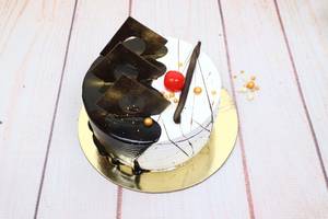 Choco Vanilla Cake