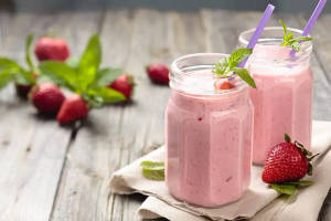 Strawberry shake                                                             