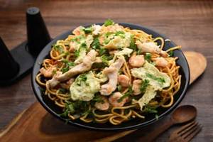 Hot Garlic Mixed Noodles