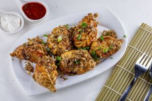 Chicken Soy Pepper Momos [6 Pieces]