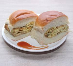 Bun Butter Masala Omelette