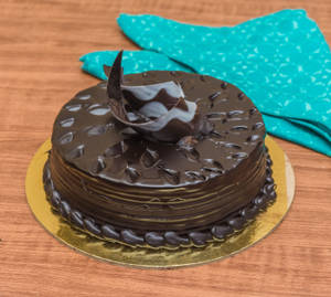 Chocolate Cool Cake 1/2 kg (Contains Egg)