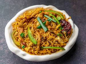 Chicken Burnt Chilly Noodles