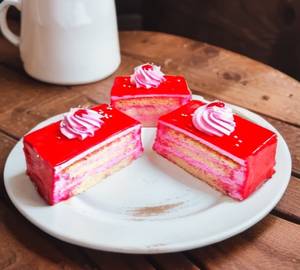 Strawberry Pastry