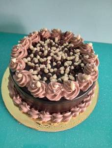 Chocolate cream cake