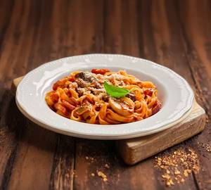 Fettuine Arrabiata Chicken