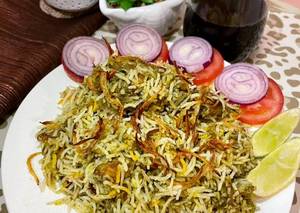 Chicken Hara Chutney Biryani
