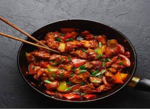 CHILLY CHICKEN SEMI GRAVY