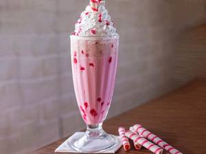 Strawberry Cheese Cake Shake