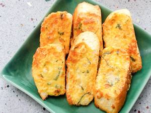 Garlic Bread With Cheese (6 Pcs)