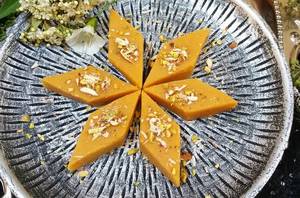 Besan Barfi (Per Kg)