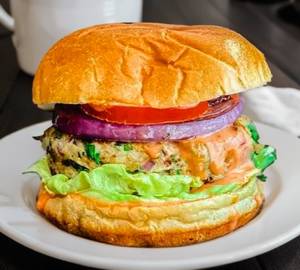 Chicken Burger and Lime Juice