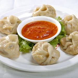 Veg. Momos (6Pcs)