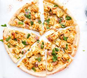 Medium Chilli Paneer Pizza