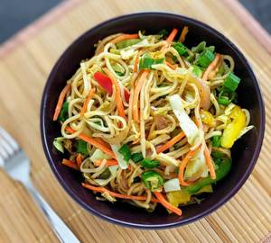 Hakka noodles