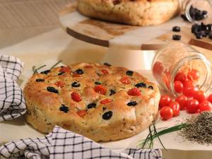 Herb Olive & Tomato Focaccia Bread