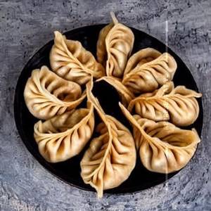 Momos