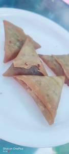 Dal kanda na samosa