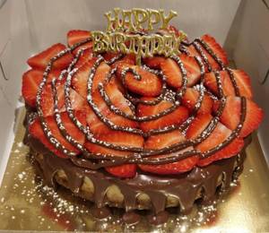 Nutella Strawberries Cheesecake