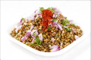 Sprouts Chaat ( 300 ML )