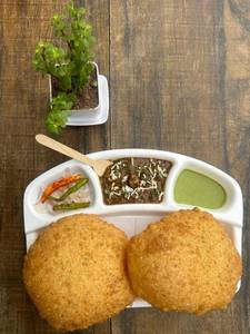 Special Choley Bhature Paneer Wale