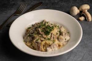 Mushroom Fettuccine Alfredo Pasta