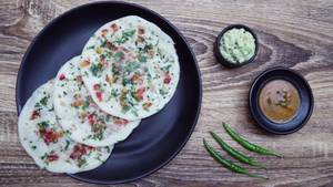 Butter Onion Tomato uttapam