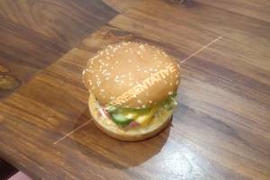 Crispy Aaloo Tikki Burger