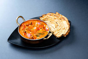 Paneer tikka masala with naan [2 pieces]