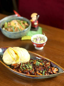 Mushroom Black Bean ( With Tingmo )