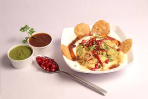 Papdi Dahi Bhalla