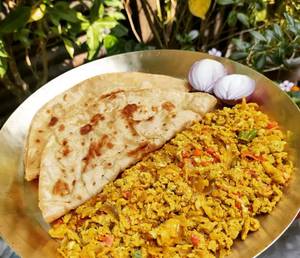 Egg Bhurji Of (3 Eggs) + Paratha (2 Pcs) + Coldrink (250 Ml)
