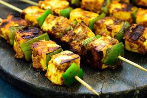 Paneer Achari Tikka 