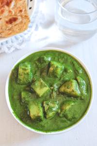 Aloo Palak Gravy
